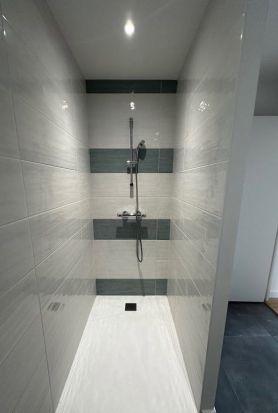 Salle de bain neuve installu00e9e pru00e8s de Sarzeau