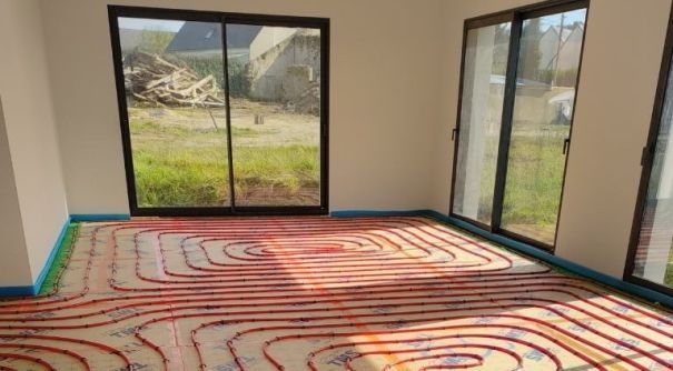 Ru00e9novation avec pompe u00e0 chaleur, plancher chauffant et radiateurs pru00e8s de Vannes